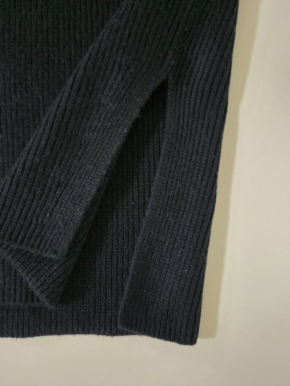 Athleta Black Crewneck Wool Cashmere Bell Sleeve Sweater - Picture 10 of 16